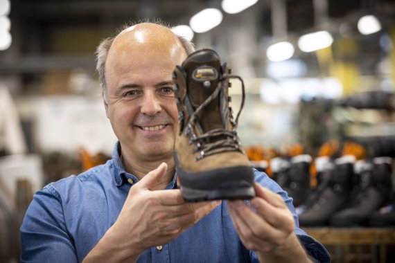 Lukas Meindl has been running the outdoor shoe specialist Meindl together with his brother Lars since 1990.