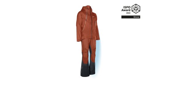 The Alpspitze Air 3L Jacket & Alpspitze Pants touring outfit from Jack Wolfskin wins the 2022 ISPO Award.