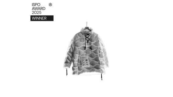 ISPO Award Winner: The R&D Helium Loop Anorak from Peak Performance