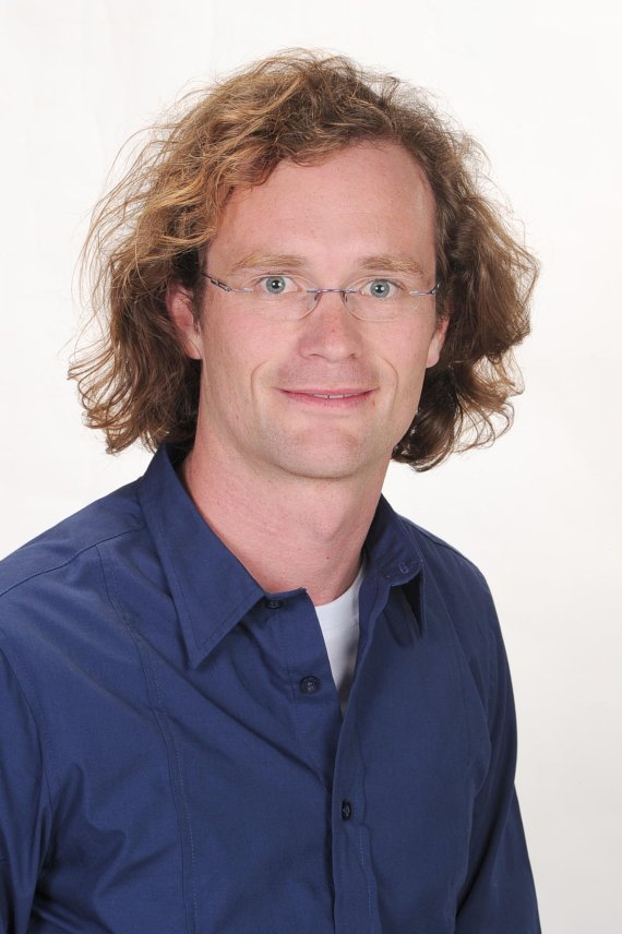 mb-EN-Foto_Kreuzer Portrait of Johannes Kreuzer.