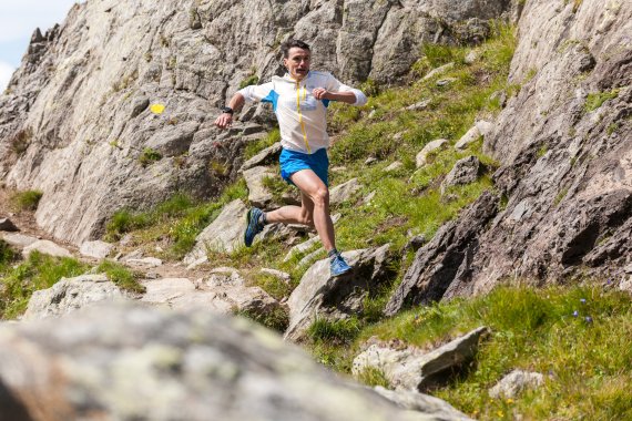 mb-en-trailrun_garmin Trailrunner in the alps