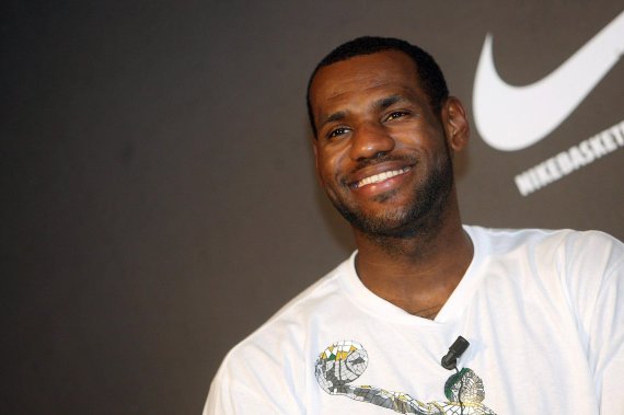 mb-151208-imago04798920h LeBron James ist seit 2003 eines der Werbegesichter von Nike