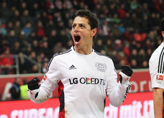 mb-leverkusen_ausruester Leverkusens Javier Hernández beim Torjubel