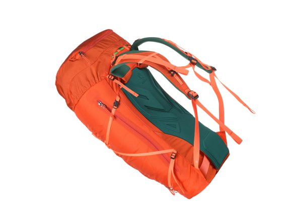 mb-POTY_ASIA_2016 PRODUCT OF THE YEAR in the segment ASIAN PRODUCTS: Kailas — “EDGE” Climbing Backpack 35L