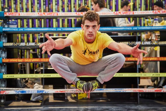 mb-ISPO-Action Slackline-Sportler auf der ISPO MUNICH 2016