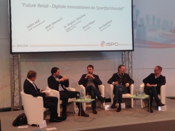 mb-panel_future_retail Jakob Oberrauch (CEO Sportler AG), Stefan Wolf (Head of Insights & Strategy, Medienagentur hmmh), Bernd Mayer (Serviceplan Consulting) and Jan Kegelberg (Chief Digital Officer at SportScheck). The discussion was moderated by Dr. Stephan Telschow (Corporate Director & Management Board GIM Gesellschaft für Innovative Marktforschung).
