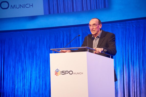 mb-Kullmann-Laudatio Bernd Kullmann war 28 Jahre Geschäftsführer beim Rucksackhersteller Deuter: Beim ISPO MUNICH VIP Dinner hielt er die Laudatio für Gerlinde Kaltenbrunner.