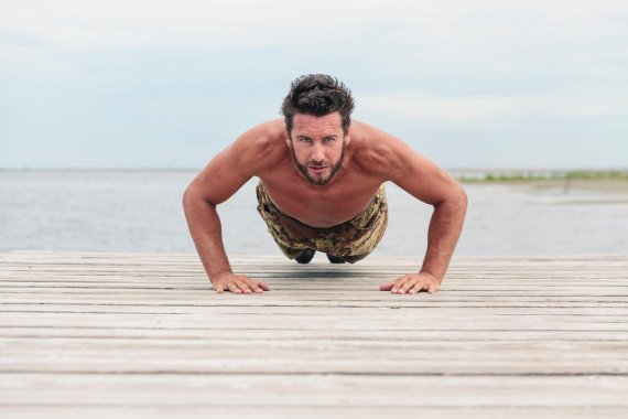 mb-160223-ThinkstockPhotos-467614906 Krafttraining am Strand – das Bootcamp setzt auf Fitness in freier Natur