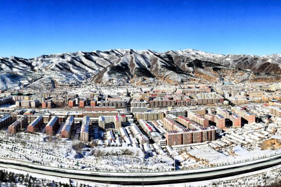 mb-Chinas-Ski-Gebiete-1 Geld ist kein Problem: Für den Wintersport entstehen in China ganze Städte.
