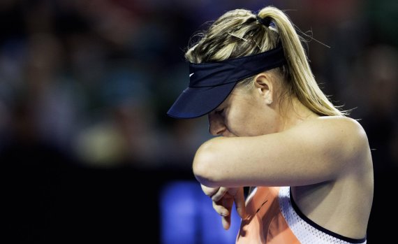 mb-Sharapova-Vertrag Eine der bittersten Niederlagen in ihrer Karriere: Nike setzt den Vertrag mit Maria Sharapova wegen Dopings aus.
