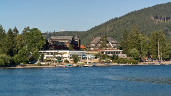 Schwarzwald: Schwimmen und Stand Up Paddling im Titisee