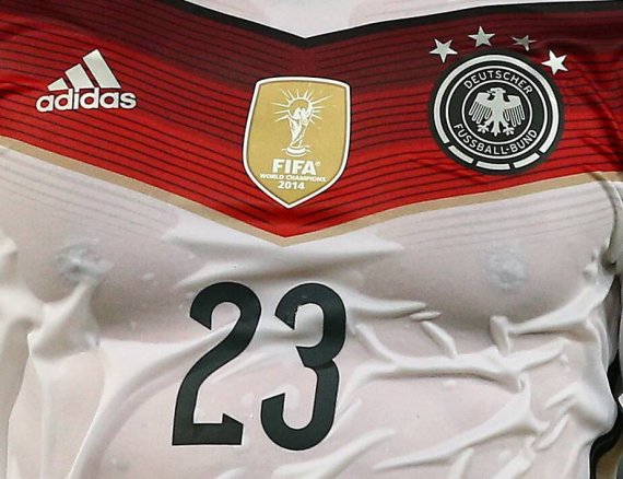 Adidas is still outfitter of the DFB – and thereby of the national team – until 2018.