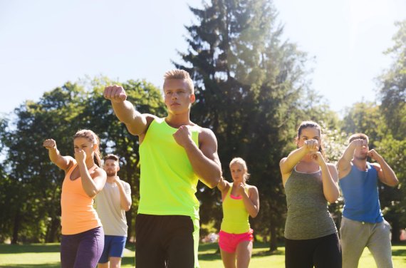 mb-160414-ThinkstockPhotos-492783472 Hauptsache Outdoor: Bootcamps gibt es für jede Zielgruppe