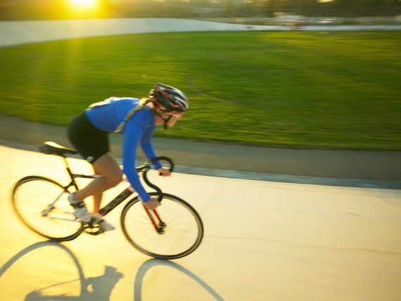 mb-160424-ThinkstockPhotos-sb10064568ao-001 Schnell, frei, unabhängig – mit dem Rennrad unterwegs