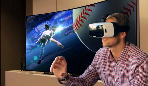 mb-160427-BaseBall02EONSports Catch the ball! VR gives you the feeling to be a direct part of the game.