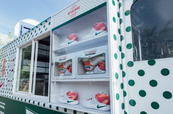 mb-160506-kyrie1 Kyrie Irving’s signature shoe in the Krispy Kreme colors