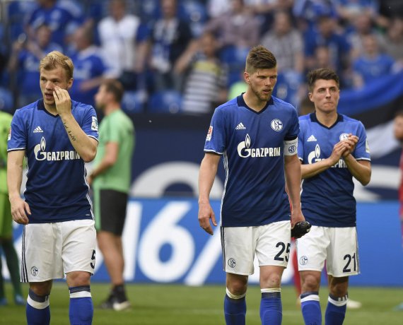 mb-schalke-gazprom Schalke players Geis, Huntelaar and Schöpf.