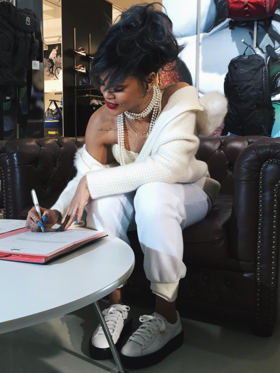 mb-160519-359774 Puma hires pop star Rihanna as creative director
