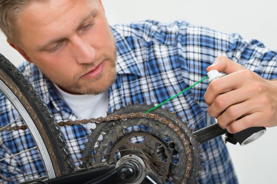 mb-160527-ThinkstockPhotos-516144824 Bike-Check nach der Winterpause: Mit etwas Mühe läuft’s wie geschmiert.