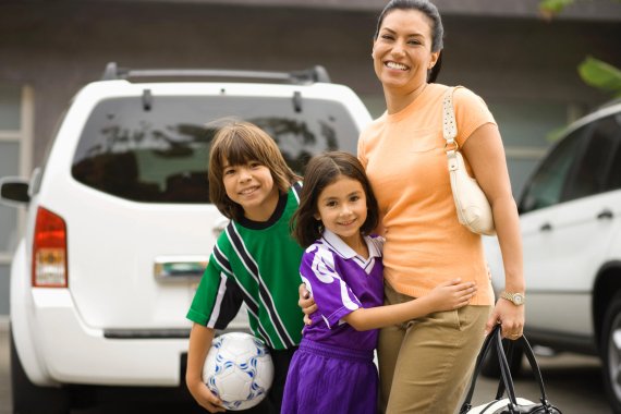 mb-160527-ThinkstockPhotos-200488808-001 Sportbekleidung für Kinder - im passenden Dress auf den Fußballplatz