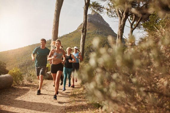 Mit anderen gemeinsam laufen – Trailrunning-Events für jedermann 