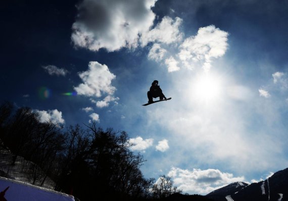 mb-Snowboard-Jump-Hallenkonzept Will wieder etwas mehr Bodenhaftung haben: Die Action-Sports-Branche.