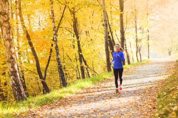 mb-160628-ThinkstockPhotos-474481377 Trailrunning im Herbst – Outdoor-Sport mit Genussfaktor