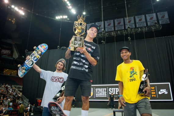 Nyjah Huston wins the final round of the SLS Super Crown