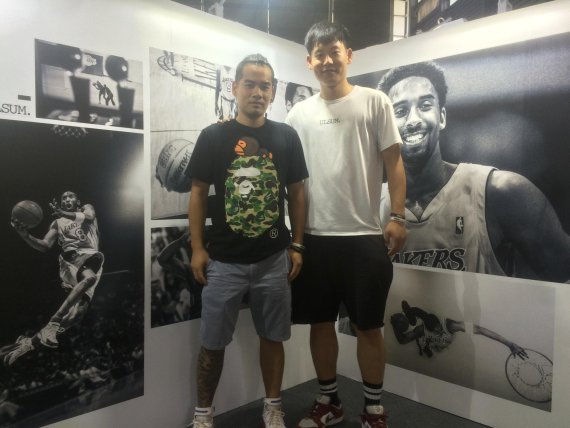 mb-160708-ammo-dong-ceo-ulsum Ammo Dong (r.) with collector of choice sneakers. Well over 100 pairs are said to be in his collection.