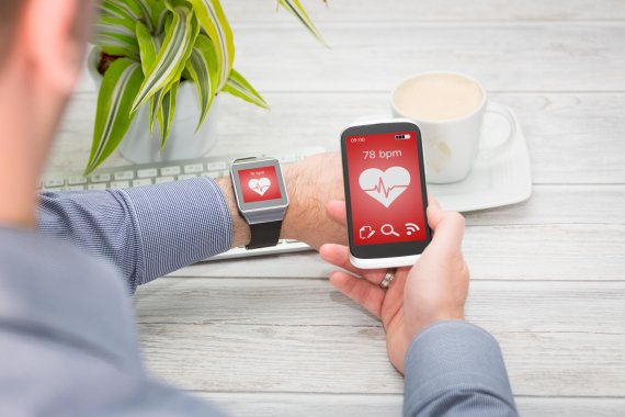 mb-wearables-herzfrequenz-daten The smartwatch can measure heart frequency, but can the user get something started with the results, as well?