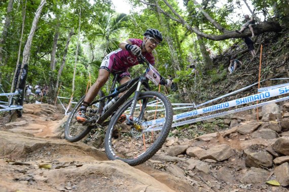mb-Sabine-Spitz-Mountainbike Mountainbike-Crosscountry heißt die Disziplin von Sabine Spitz.
