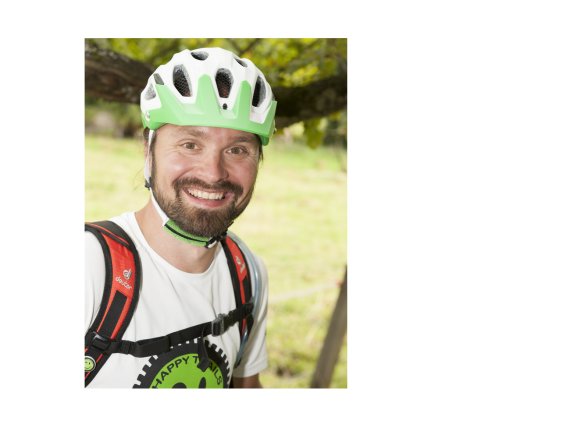 mb-en-Andy-Rieger-happytrails Andy Rieger: Trainer at DIMB.