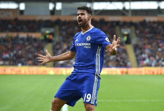 mb-161014-diego-costa-chelsea Diego Costa jubelt für den FC Chelsea – noch in Adidas-Ausrüstung. Ab der Saison 2017/2018 rüstet Nike die Blues aus.
