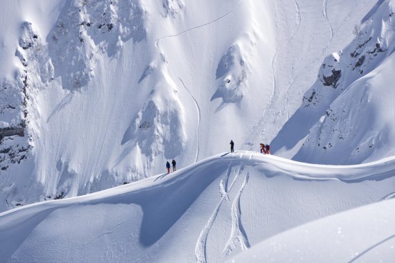 mb-161018-ThinkstockPhotos-542937458 Abseits der markierten Pisten: Freeriden im Tiefschnee