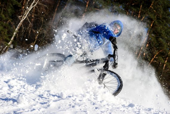 Wintertriathlon: Mit dem Mountainbike durch den Schnee