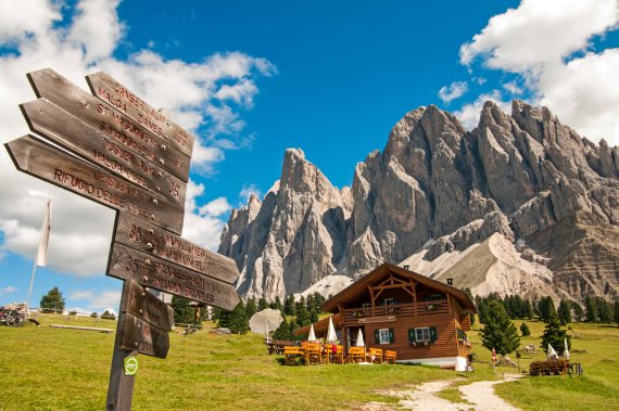 Wandern im UNESCO-Welterbe, den Dolomiten in Südtirol