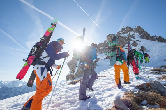 mb-Womens-Winter-Camp Freeriden und Skitourengehen abseits präparierter Pisten mit Profi-Anleitung.
