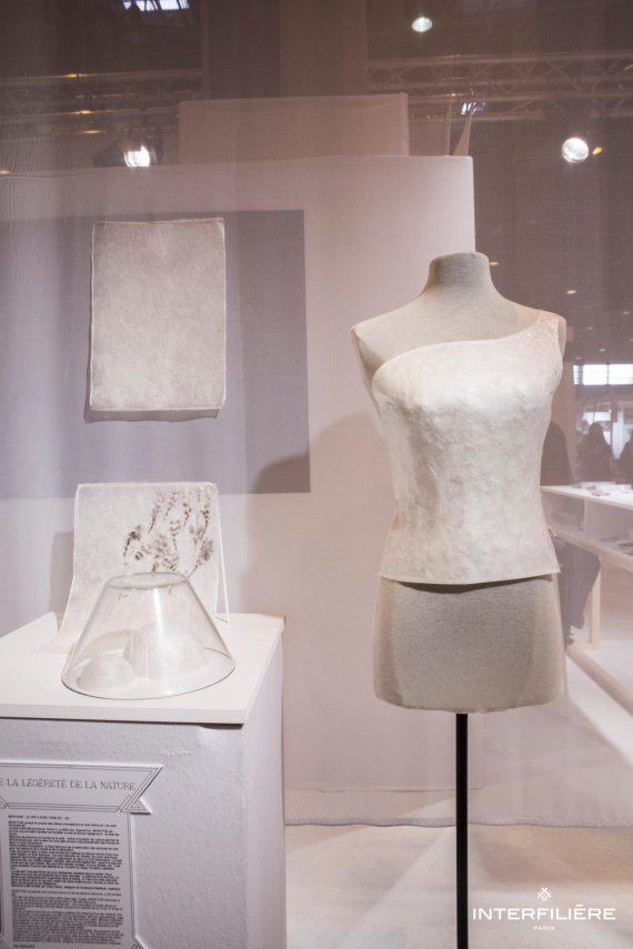 mb-170131-Non-woven silk developments from Serycine Photo credit Interfiliere Non-woven silk developments from Serycine.
