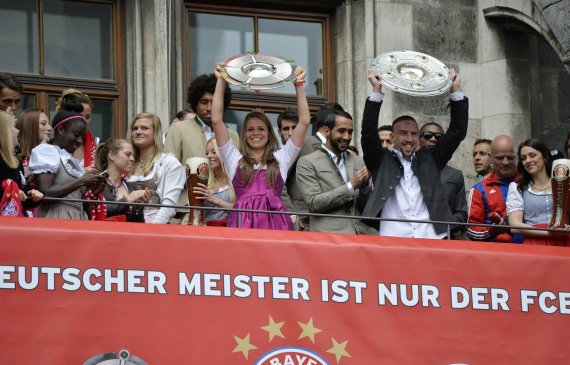 They celebrated the championship together on the Munich city hall balcony in 2015 and 2016: Melanie Leupolz and Franck Ribéry.