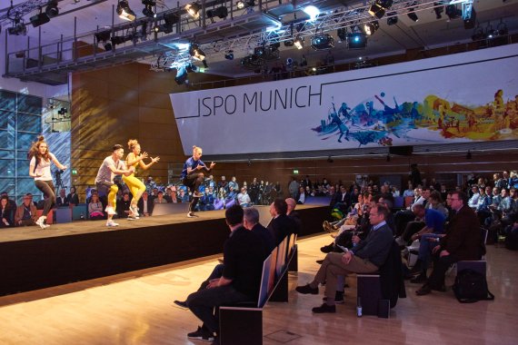 mb-dance Dancers at the symposium of ISPO and Adidas
