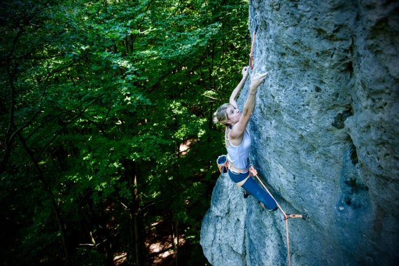 mb-170223-ehf8767-1200px-72-dpi-facebook Lena Herrmann’s favorite climbing region is the Frankenjura. She is particularly good on small ledges, hollows and slightly overhanging sections.