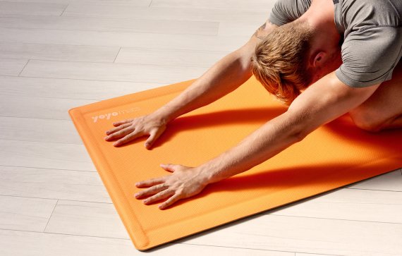 Mit YoYo Mats wird das Workout – und die Lagerung der Matte – wirklich einfach.