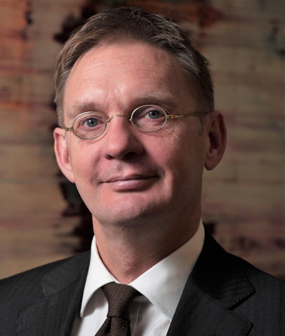 mb-en-Ron-Soonieus Ron Soonieus is a trusted advisor who supports senior leadership with a specific focus on balancing short term result and long term value.