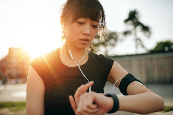 Fitness-Tracker sind nur einer von vielen Anwendungsbereichen von Wearables.