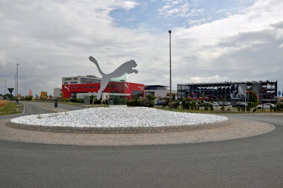mb-170911-Puma_Firmenzentrale in Herzogenaurach From Herzogenaurach to India: Sporting goods manufacturer Puma
