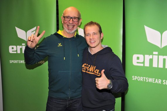 mb-170918-imago26545932h Sie waren Partner auch über das Karriere-Ende von Fabian Hambüchen (re.) hinaus. Jetzt hat sich Erima mit Inhaber Wolfram Mannherz vom Olympiasieger im Turnen getrennt und seine Sponsoren-Strategie wieder alleine auf Teamsport ausgereichtet.