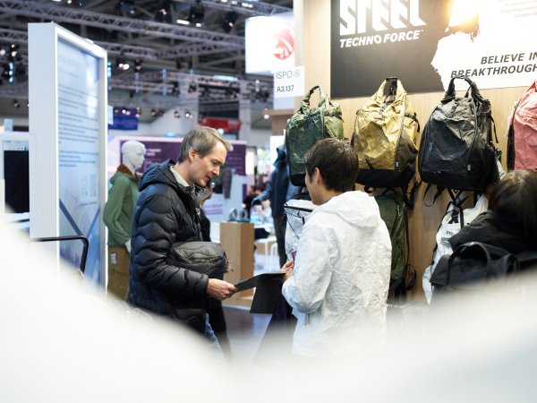 Sales pitch about backpacks