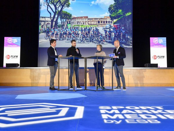 Thomas Rohregger (LIDL), Heide Sahl (BORA) and Moritz Breuer (Volkswagen Group) at the SPORT BRAND MEDIA talk at ISPO 2024.