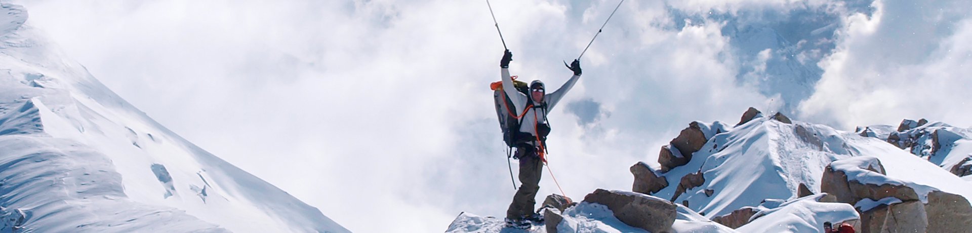 ISPO Award Skifahrer Gipfel Header