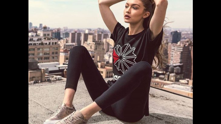Der Instagram Post von Model und Influencer Gigi Hadid in der Reebok ‚Rise Beyond’ Campaign. Der Instagram Post von Model und Influencer Gigi Hadid in der Reebok ‚Rise Beyond’ Campaign.